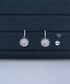 J2-121 Brinco Importado Peso Aproximado 2,8g Lote 18