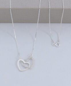 C2-81 Gargantilha Coração Entrelaçado Cravejado Peso aproximado 2,05g Lote 17