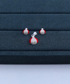 B1-10 CONJUNTO JOANINHA CRAVEJADO IMPORTADO 2,55g Lote 17