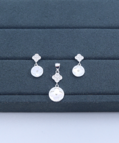 B1-93 CONJUNTO TREVO CRAVEJADO IMPORTADO 3,85g Lote 17