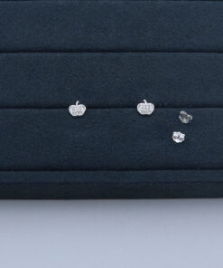 J1-37 BRINCO MAÇÃ PESO APROXIMADO 0,9g L18