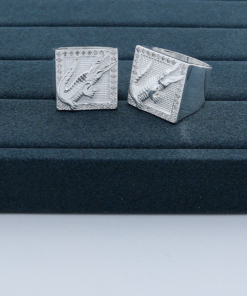 Q3-18 ANEL CRAVEJADO LACOSTE  9,9G  LOTE 8