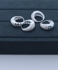 E1-30 ARGOLA CRAVEJADA IMPORTADA  1,38g Lote 21