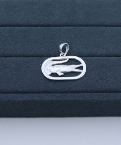 M3-41 Pingente Lacoste  TAM 2,8cm  2,8g  Lote 2