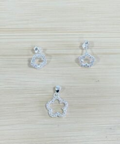 Alternative view of C3-76 Conjunto Flor Vazado Importado  1,7g Lote 17