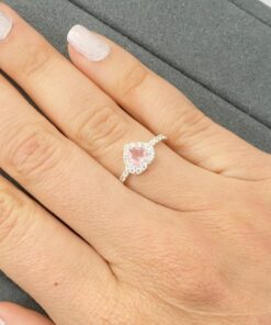 R3-1 Anel Coração Cravejado Rosa  1.55g Lote 19