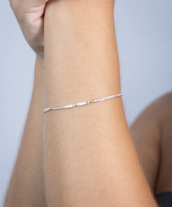 H1-52 PULSEIRA CRAVEJADA IMPORTADA  PESO APROXIMADO 3,1g LOTE 17