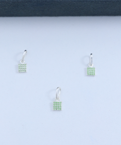 Alternative view of F2-40 Pingente Cravejado quadrado  0.3g Lote 19