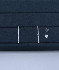 J1-79 BRINCO CRAVEJADO IMPORTADO PESO APROXIMADO 1,0g L18