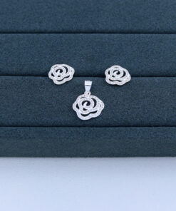 B1-3 CONJUNTO FLOR CRAVEJADO IMPORTADO 2,9g LOTE 17