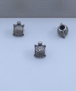 D2-69 Berloque Tartaruga Cravejada Peso Aproximado  2.4g  L19