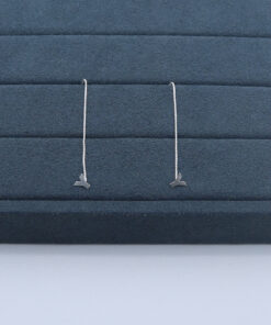 K2-49 Brinco Letra Y PESO APROXIMADO 0,3g L18