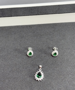 B6-9 Conjunto Cravejado Importado  3,3g Lote 17