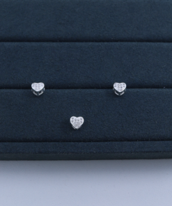 F1-43 PINGENTE CORAÇÃO CRAVEJADO  0,4g Lote 19