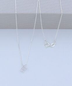 C2-69 GARGANTILHA LETRA E