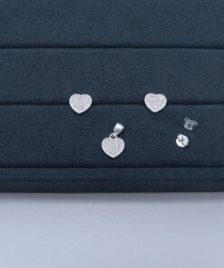 C2-48 CONJUNTO CORAÇÃO CRAVEJADO IMPORTADO PESO APROXIMADO 2,3G LOTE 17