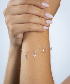 I1-106 Pulseira Cravejada importada Peso aproximado: 1.8g Lote 17