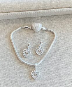 D6-20 Berloque Coração Cravejado PESO APROXIMADO 0,9g L19