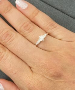 R3-4 Anel Coração Cravejado  1.22g Lote 19