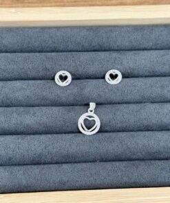 C3-74 Conjunto Coração Cravejado Importado   1,9g Lote 17