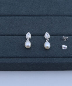 J2-84 Brinco Importado Peso Aproximado 2,7g Lote 18