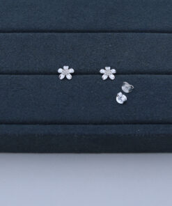 J1-49 Brinco Importado Peso Aproximado 0,8g Lote 18