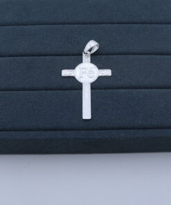 M4-78 Pingente Crucifixo  TAM 5,1cm 4g Lote 2