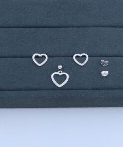 B2-66 Conjunto Coração Cravejado  2.2g Lote 17