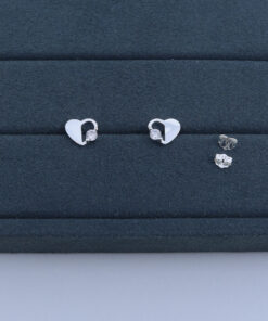 J2-20 BRINCO IMPORTADO CRAVEJADO PESO APROXIMADO 1,6g L18