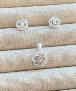 B3-52 Conjunto Chanel Cravejado Importado  2,8g Lote 17