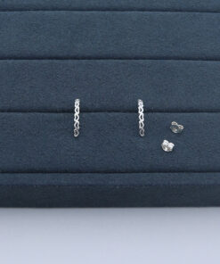 J1-43 BRINCO CORAÇÃO VAZADO PESO APROXIMADO 0,8g L20