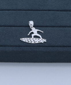 M1-44 Pingente Surf  TAM 2,6cm 1.9g Lote 2