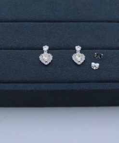 K2-66 Brinco Cravejado Importado Peso Aproximado 2,3g Lote 18