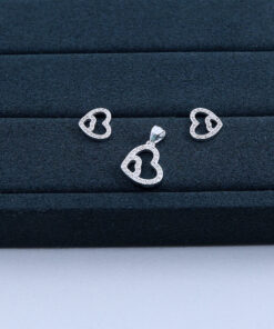 B1-60 CONJUNTO CRAVEJADO IMPORTADO 2,35g Lote 17