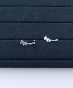 J1-123 BRINCO CRAVEJADO IMPORTADO PESO APROXIMADO 1,1g L18