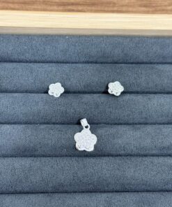 C3-89 Conjunto Flor Cravejado Importado  2,4g Lote 17