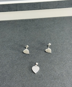 B2-24 CONJUNTO CORAÇÃO CRAVEJADO IMPORTADO  2,9g Lote 17