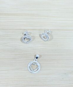 Alternative view of C3-74 Conjunto Coração Cravejado Importado   1,9g Lote 17