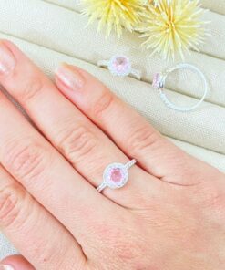 P1-9 ANEL REDONDO CRAVEJADO ROSA ANI313A  1.54g Lote 19