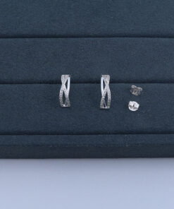 J2-56 Brinco Importado Peso Aproximado 2,0g Lote 18