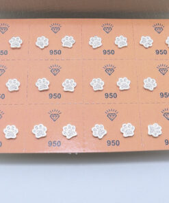 J2-75 BRINCO PATINHA CRAVEJADA Peso Aproximado 0,79g L19