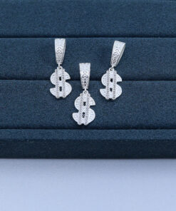 F1-2 PINGENTE CIFRÃO CRAVEJADO PII1399 2,2g Lote 19