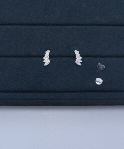 J1-118 BRINCO CRAVEJADO IMPORTADO PESO APROXIMADO 1,1g L18