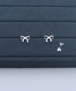 K2-83 Brinco Cravejado Importado Peso Aproximado 1,6g Lote 18