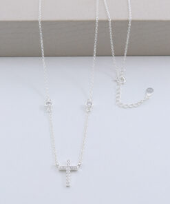 B2-85 Colar Cravejado Cruz Importado Prata 925 PESO APROXIMADO 2,2g Lote 17