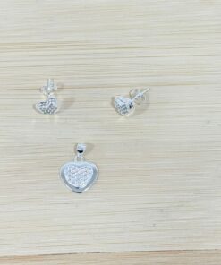 Alternative view of C3-71 Conjunto Coração Cravejado Importado  3,1g Lote 17