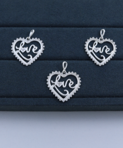 F1-37 PINGENTE LOVE CRAVEJADO  1,6g Lote 19