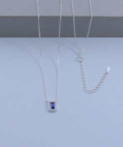 C1-28 COLAR CRAVEJADO IMPORTADO RETANGULAR ROXO Peso Aproximado 2,0g Lote 17