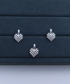 F3-43 Pingente Coração Cravejado Importado  1g Lote 17