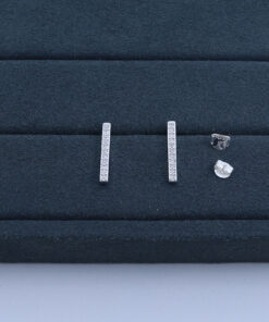 K1-22 BRINCO IMPORTADO COM RÓDIO TAI PESO APROXIMADO 1,85g LOTE 18